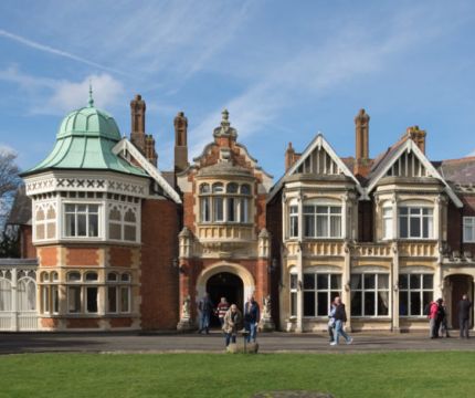 Bletchley_Park_Mansion-scaled-700x470