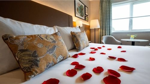 Romance Retreat Dinner Bed & Breakfast