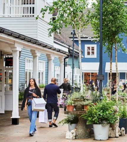 Bicester Village Spa & Shop Escape